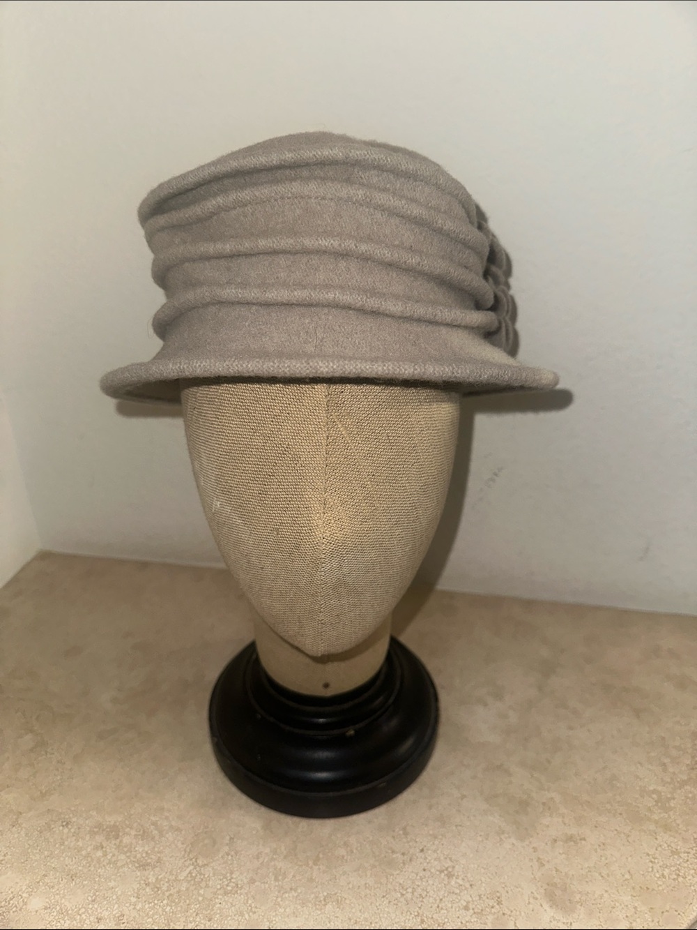 Scala Vintage Women's Pleated Cloche Hat in Taupe